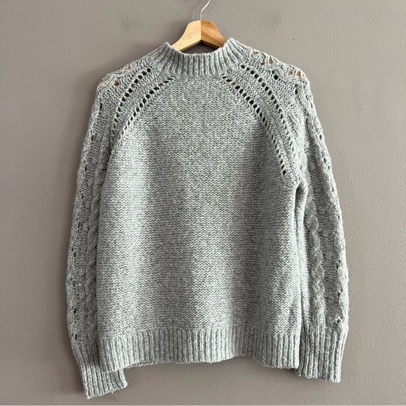 J.Crew Wool Alpaca Blend Cable Knit Pointelle Popcorn Flower Sweater Gray XSmall - Picture 6 of 13